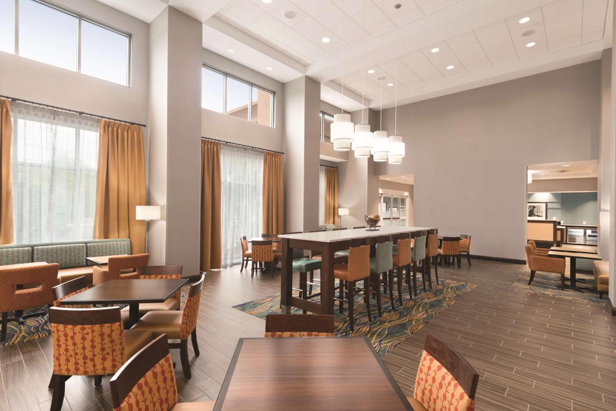 Hampton Inn & Suites - De Land Kültér fotó